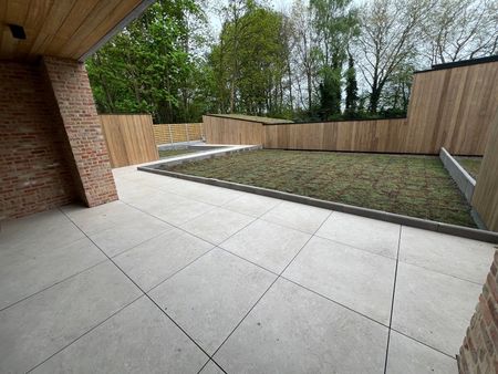Luxueus nieuwbouw GLV met 1 slpk, terras, berging en parking - Photo 4