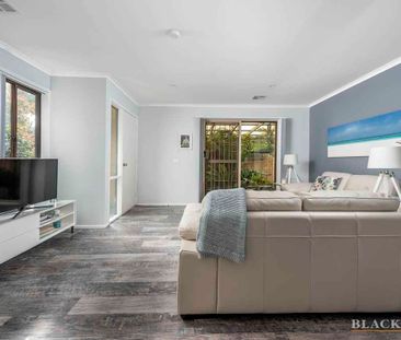 Three Bedroom Home in the Heart of Calwell! - Photo 1