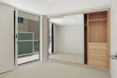 Coastal Luxury Living – Beachfront Apartment - Photo 4