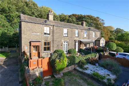 2 bedroom end of terrace house to rent - Photo 4