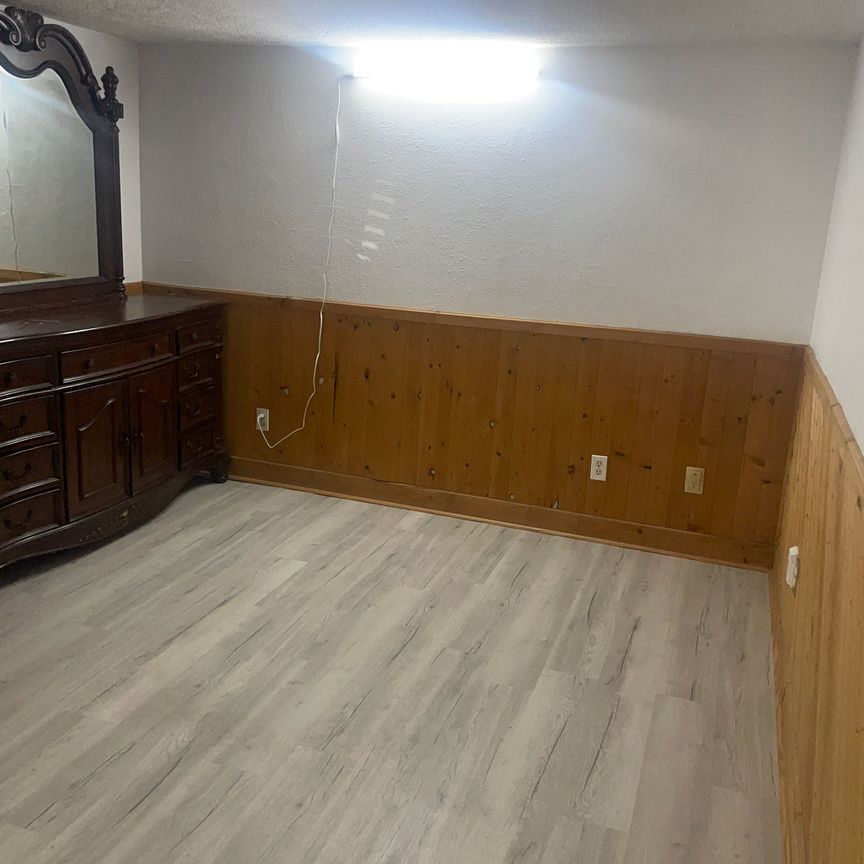 For Lease - 1237 Cedar Street Unit# Bsmt, Oshawa, Ontario - Photo 1