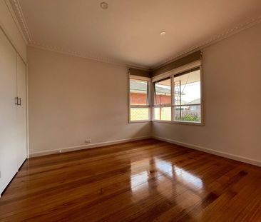 4/13 Garden Avenue, Glen Huntly - Photo 1