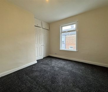 2 Bedroom Terraced - Photo 6