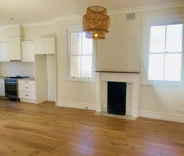 Newley renovated 3 Bedroom House in Hermitage Flat - Photo 3