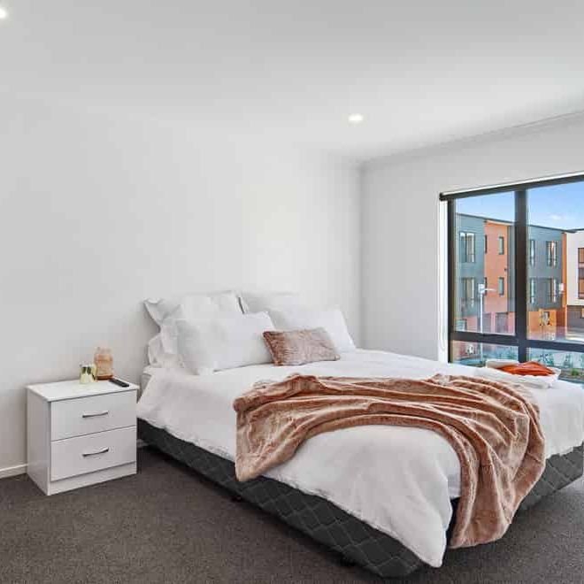 WATER, POWER + INTERNET ALL INCLUDED!! - Photo 1