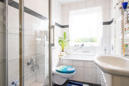 Gemütliche Appartementwohnung in Hochparterre mit Balkon im schönen Bielefeld Heepen - Photo 3