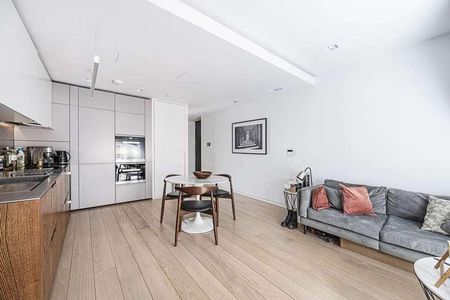 Bartholomew Close, Barbican, EC1A - Photo 3