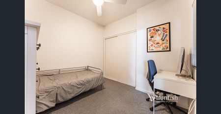 FULLY FURNISHED apartment with a great location! - Photo 3