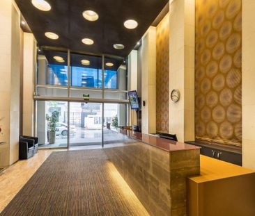 CITY CENTRE - 1 Bedroom Apartment with Amazing Views - Photo 5