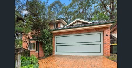Renovated home with double garage - Photo 3