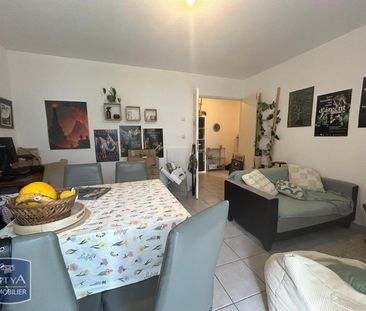 Location Appartement 2 pièces 44m² BRIVE LA GAILLARDE 19100 - Photo 3