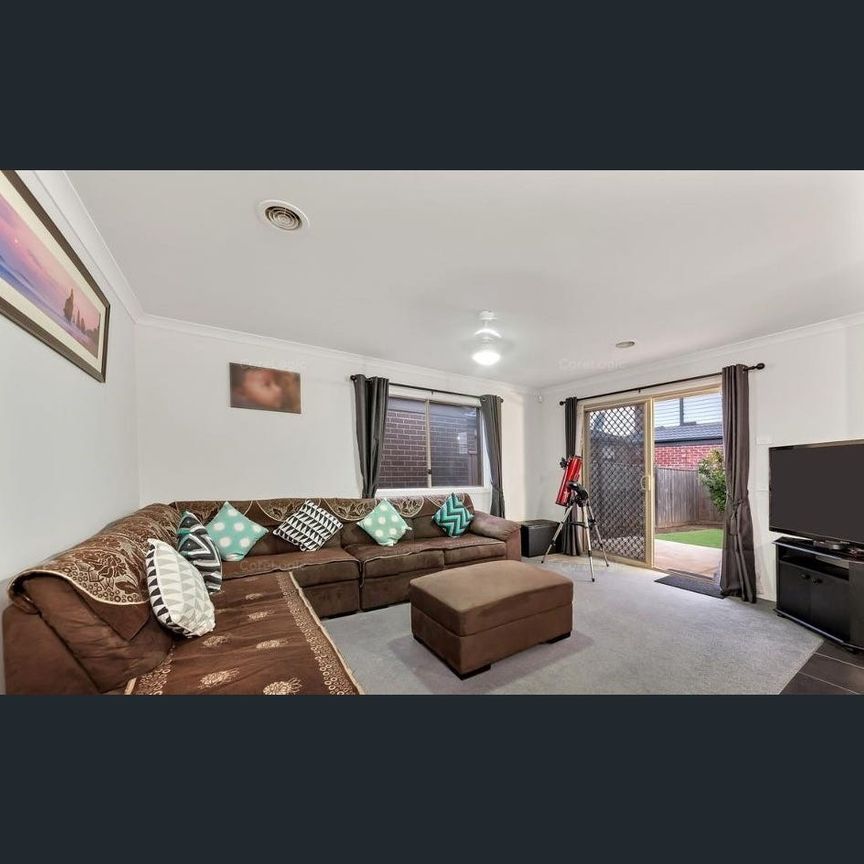 Beautiful Family Home in the Heart of Tarneit - Photo 1