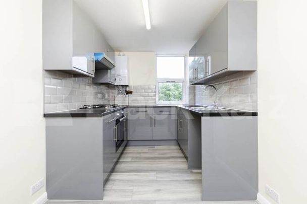 Newly refurbished 1 bedroom property close to Stoke Newington Overground - Photo 1