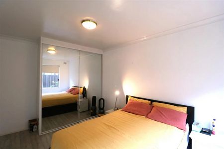 Recently Updated Two-Bedroom Apartment - Photo 4