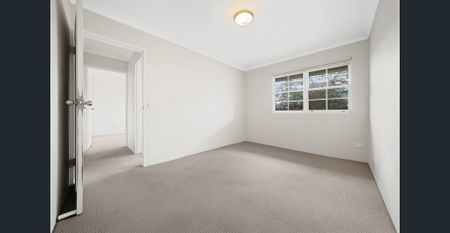 Sunny Top Floor Unit - Photo 2