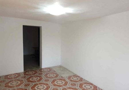 2 camere la curte - Fotografie 5