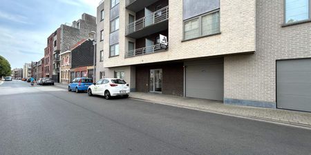 Appartement te huur in Roeselare voor € 760 met 2 slaapkamers - Photo 3