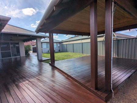 Spacious Four Bedroom Home in Baldivis - Photo 3
