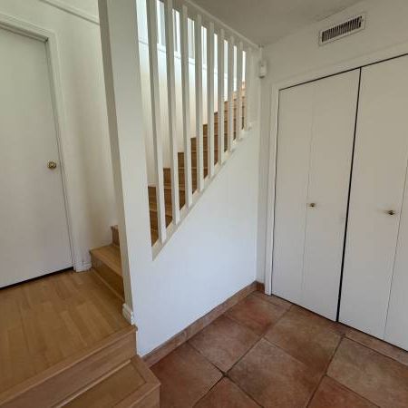 3 Bedroom TOP LEVEL Home! Central Location at 124/224th - PET FRIENDLY - Photo 3