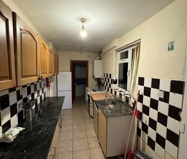 Room in a Shared House, Newport Road, B12 - Photo 3