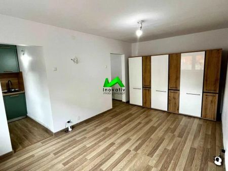 Garsoniera spatiosa birou de inchiriat Sibiu Bld Victoriei - Photo 3