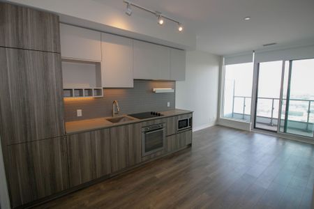 For Lease - 898 Portage Parkway Unit# 2908, Vaughan, Ontario - Photo 4