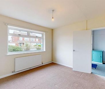 3 bedroom detached bungalow to rent - Photo 5