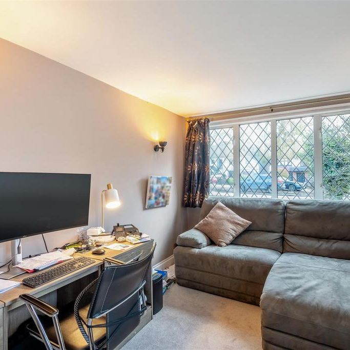 5 bedroom detached house to rent - Photo 1