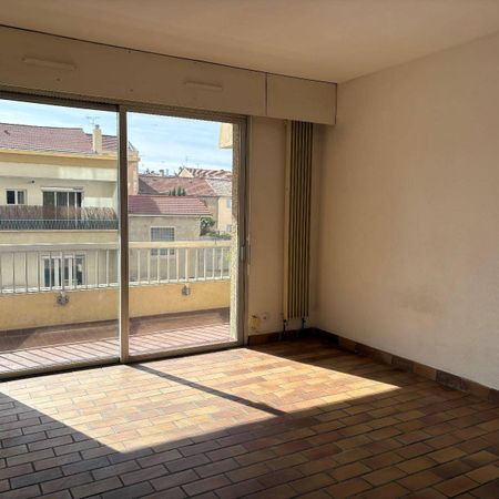 Location appartement rénové 1 pièce 30.8 m² à Romans-sur-Isère (26100) - Photo 4