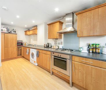 2 bedroom apartment to rent - Photo 3
