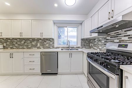 For Lease - 43 Sherwood Forest Drive Unit# Main Floor #2, Markham, Ontario - Photo 3