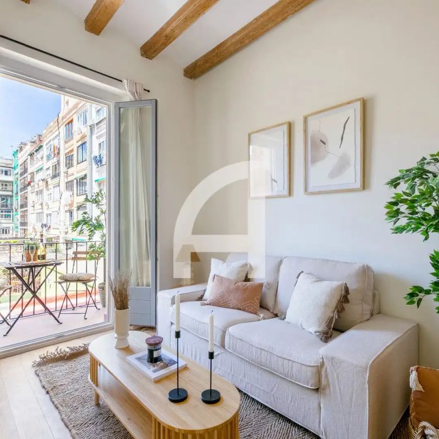 Piso de alquiler en Carrer de Valencia, Dreta de l'Eixample - Photo 1