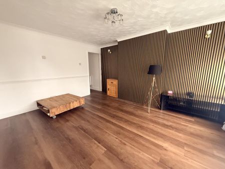 3 bedroom terraced house to rent - Photo 2