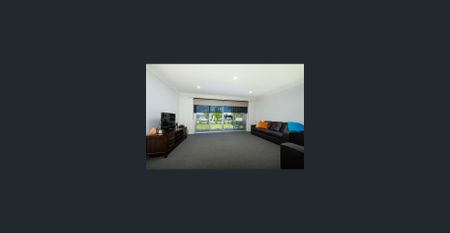 OUTSTANDING CENTRAL LOCATION - Photo 2