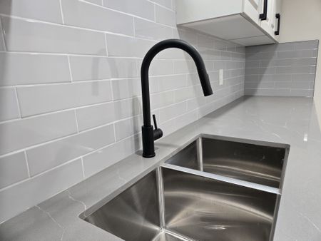 For Lease - 974 Seivert Place Unit# BASEMENT, Milton, Ontario - Photo 5