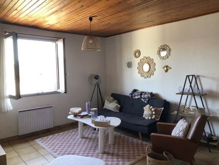 Location Appartement 3 pièces 79m² STE BAZEILLE 47180 - Photo 2