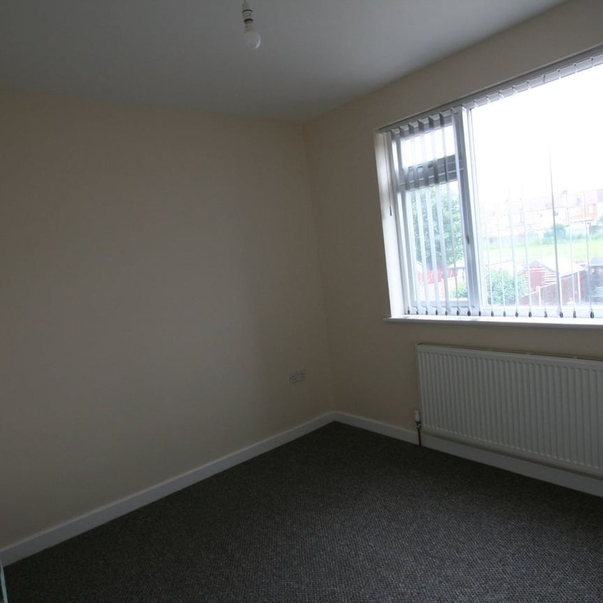 2 Bed Terraced House, Blackwatch Road, CV6 - Photo 1