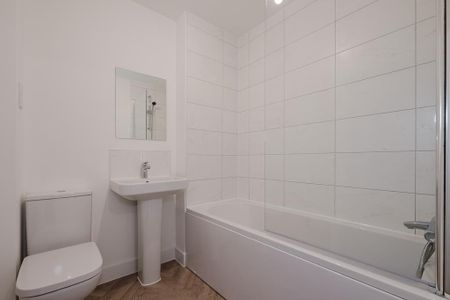 2 bedroom semi-detached house to rent - Photo 5