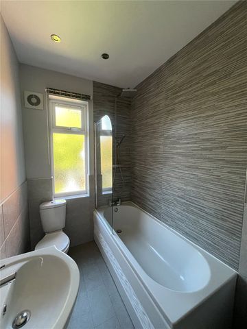 Linthorpe Road, Tyne and Wear - Photo 5