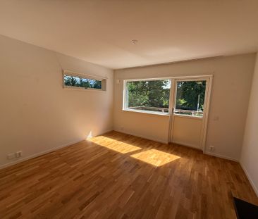 Ekebyholmsvägen, Rimbo - Photo 1