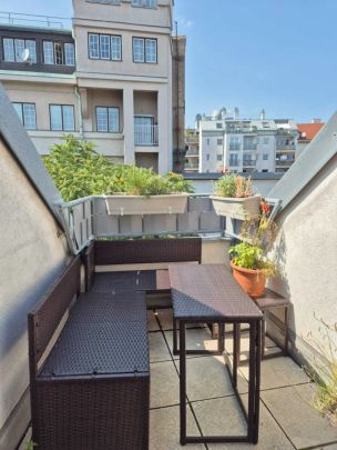 Dachgeschosswohnung in der Sandwirtgasse: ab sofort frei! - Foto 1