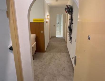 WG zimmer in einer Grosse Wohnung - Photo 1