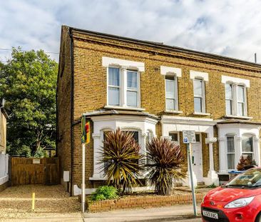 Studio to rent - Photo 5