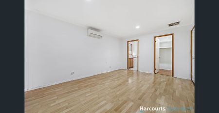 Spacious Family Home with Three Living Areas in a Highly Sought-After Location! - Photo 3