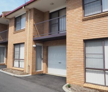 NORTH TAMWORTH - Modern Townhouse in Popular Area - Photo 2