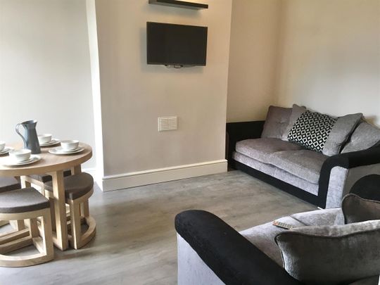 Room 1, Laura Street, Crewe, CW2 - Photo 1