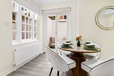 Catherine Place, London, SW1E - Photo 2