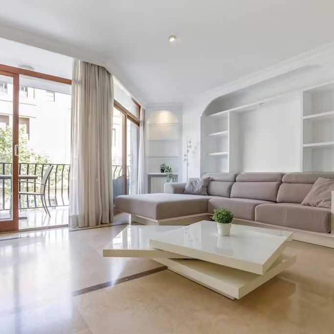 Passeig de lAlbereda, Valencia, Valencian Community 46010 - Photo 1