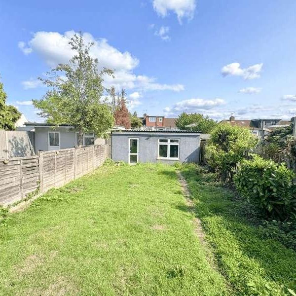 Northolt, UB5 - Photo 1