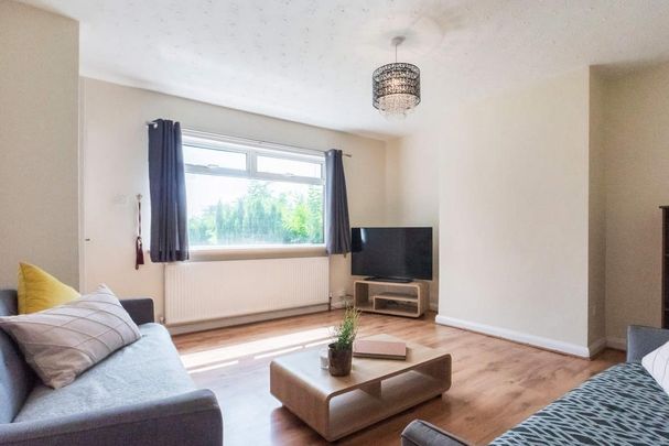 3 bedroom house to rent - Photo 1
